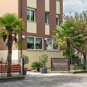 Hotel Mini Palace -
